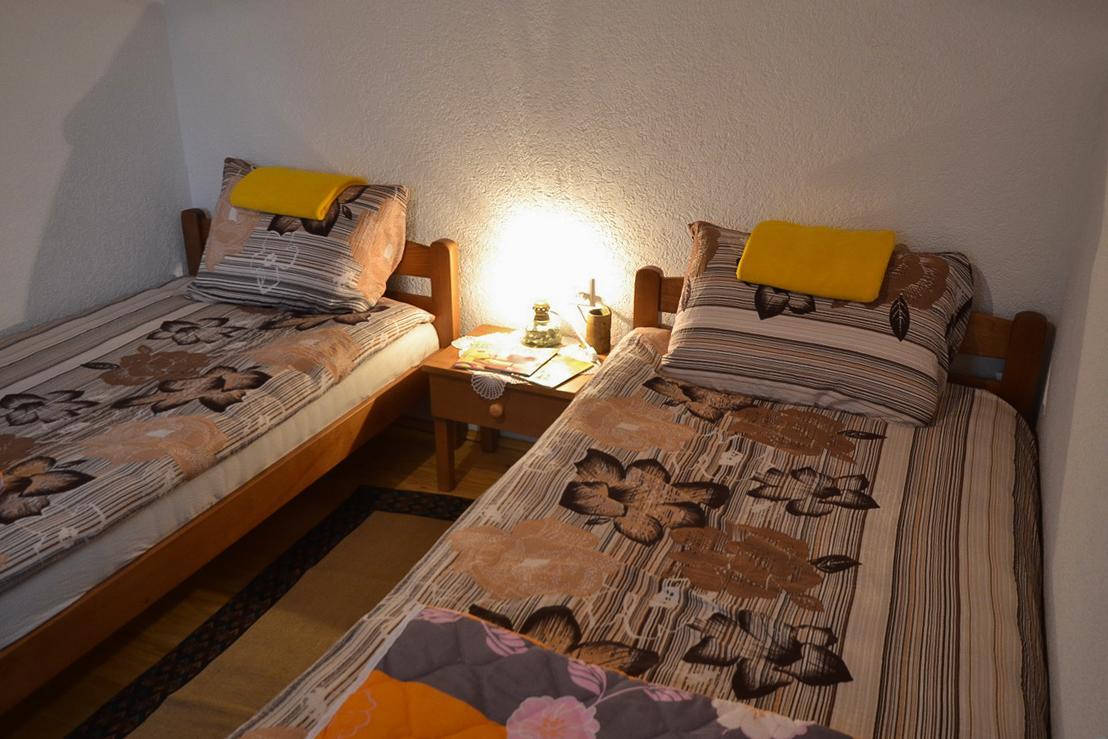 Hotel Antik Foca Esterno foto